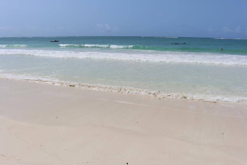 Diani Sea Resort Diani Beach Exterior photo