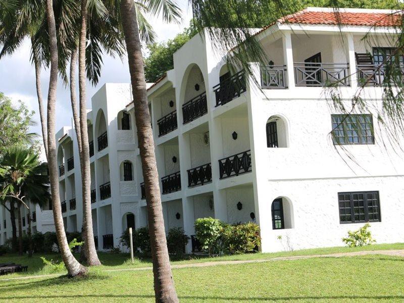 Diani Sea Resort Diani Beach Exterior photo